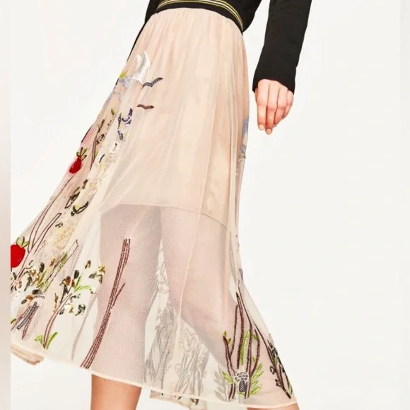 Zara embroidered Tull Skirt Size Small - Picture 2 of 5